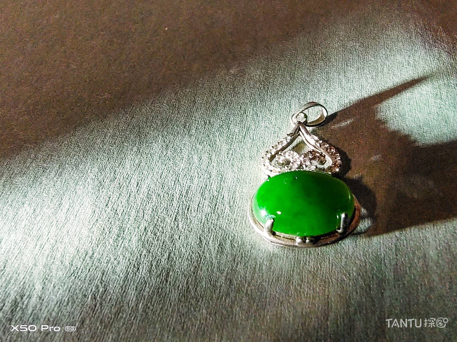 如何用手机拍首饰产品视频,手机拍珠宝实用技巧