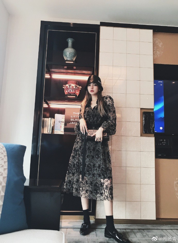 周扬青也要当带货主播了!又一“人间种草机”诞生?