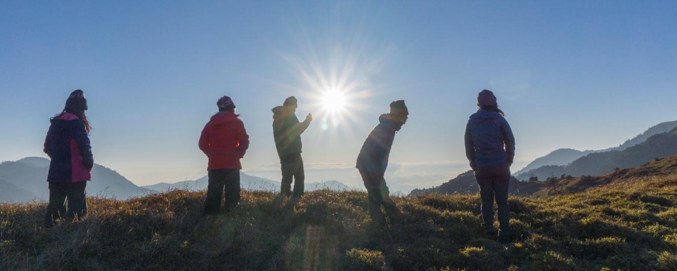 徒步登山需要带些什么,登山徒步需要准备什么药