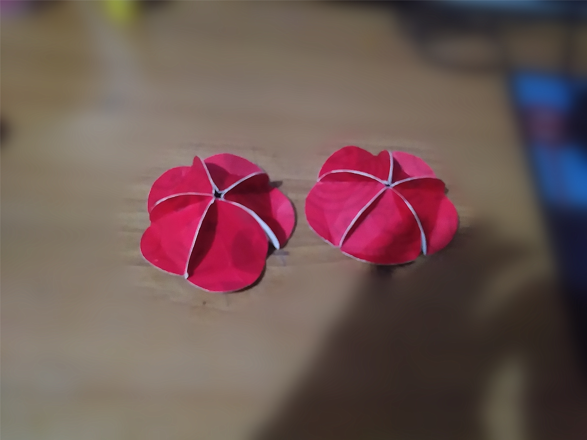 用挂历纸怎么做灯笼,手工制作简单漂亮灯笼挂历纸