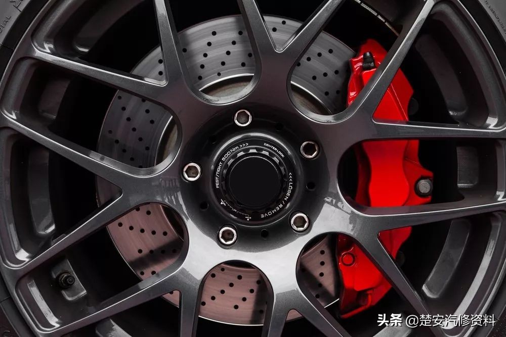 奔驰glc260刹车尖叫异响解决方法,宋plusdm-i低速刹车异响解决办法