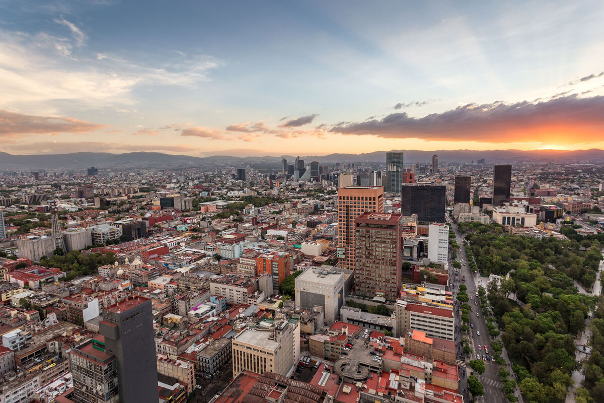 北美洲各国最新人均GDP:美国6.35万美元领跑,墨西哥仅列第13