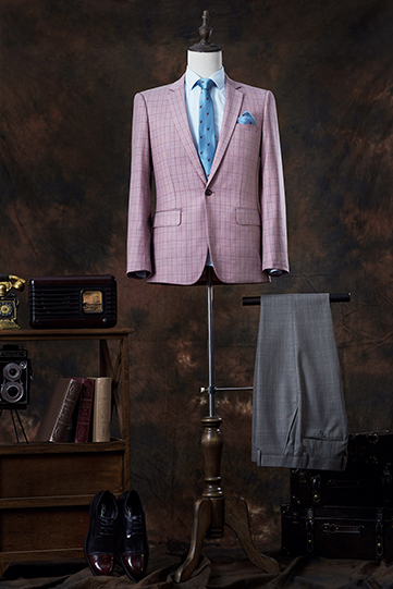 男人学会挑选西装尽显男人之风,男人如何挑选第一件西装