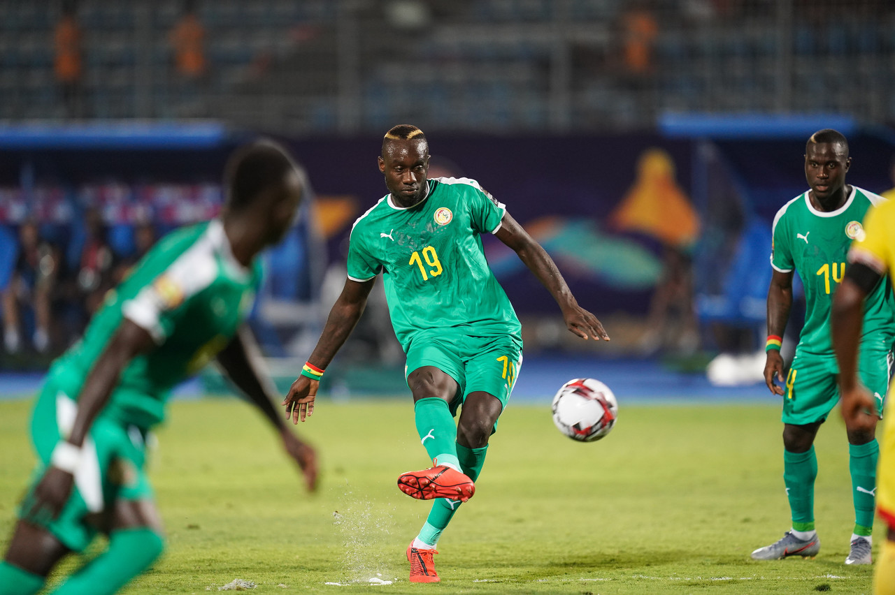 奥古斯托头球破门足球新闻,奥古斯托罚点球