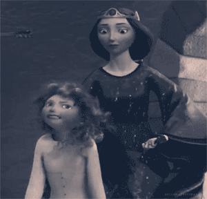 卷发睡一觉如何不变形,烫的卷发怎么绕着打理