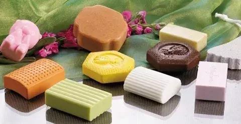 沐浴露和香皂的优缺点,沐浴露可以取代香皂吗