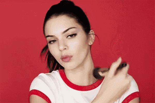 迪丽热巴的腿细到惊人,迪丽热巴的腿究竟有多细