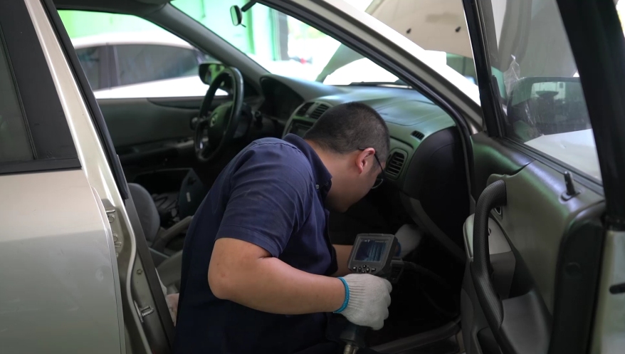 空调滤芯发臭怎么处理,空调制热发臭是什么原因