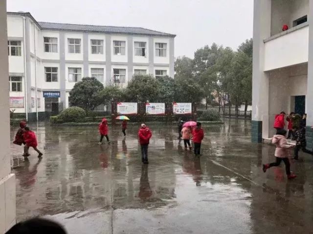 在大学，如何一眼辨别南方姑娘和北方姑娘？