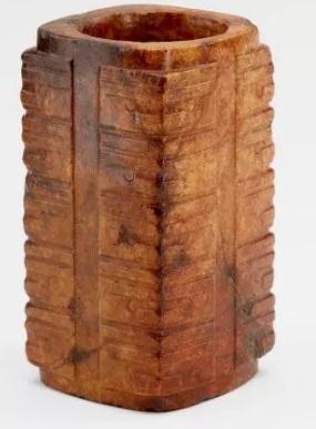 在纽约贩卖良渚古玉的中国商人：卢芹斋、姚叔来、李文卿及游筱溪