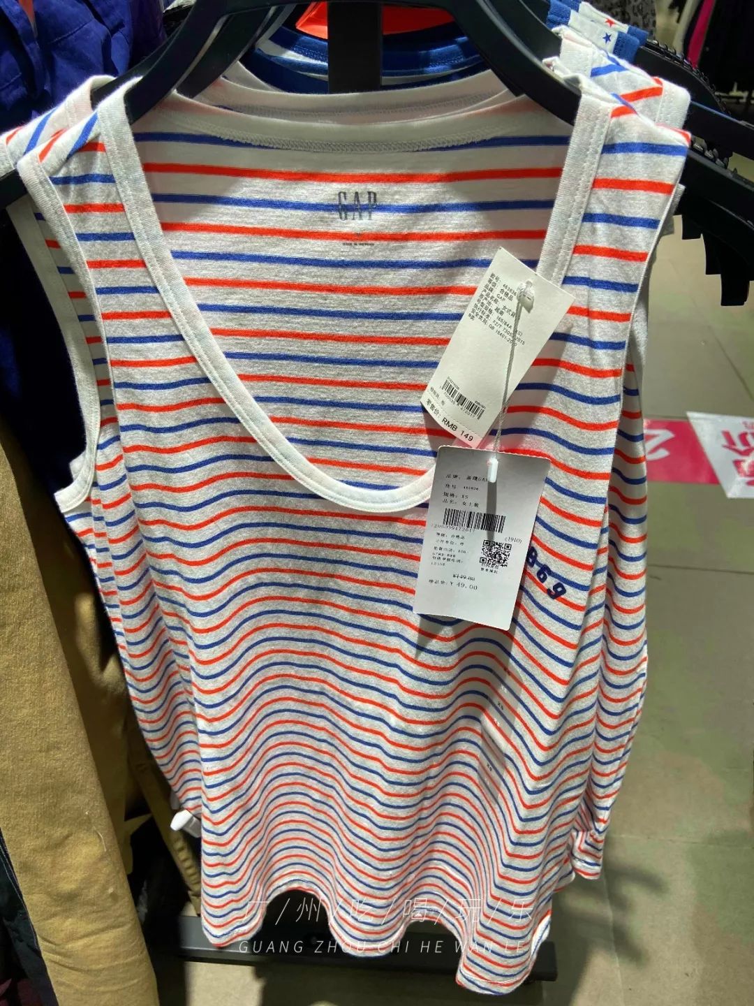 2折买NIKE!唯品会线下店打折!PUMA、Levis、大牌通通白菜价!