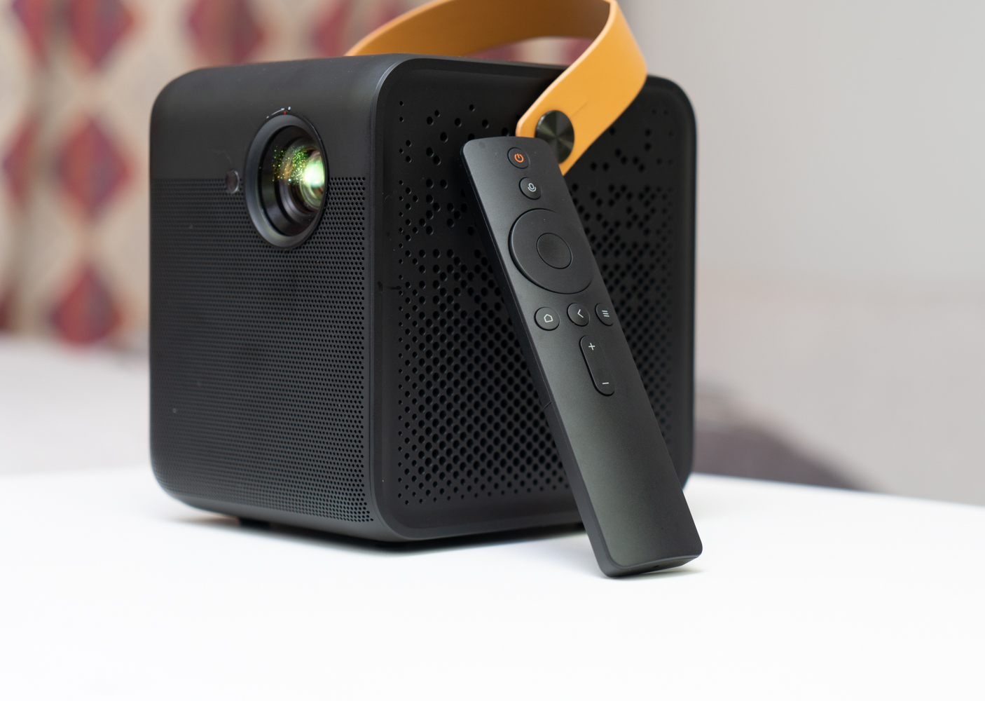 峰米投影仪smart升级版对比普通版,峰米smart投影仪对比小米2