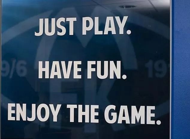 索帅执教曼联完整视频,索帅含泪告别曼联为啥