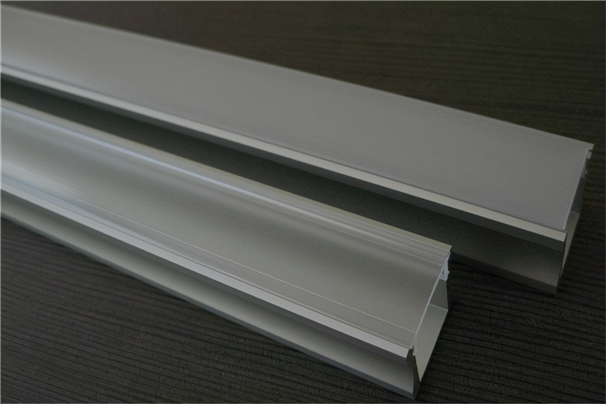 铝型材跟方通哪个便宜,哪里有铝型材方通