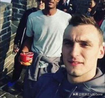 nba球星登峰集锦,nba球员登长城