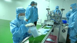 武威市首条一次性医用口罩生产线开始试生产