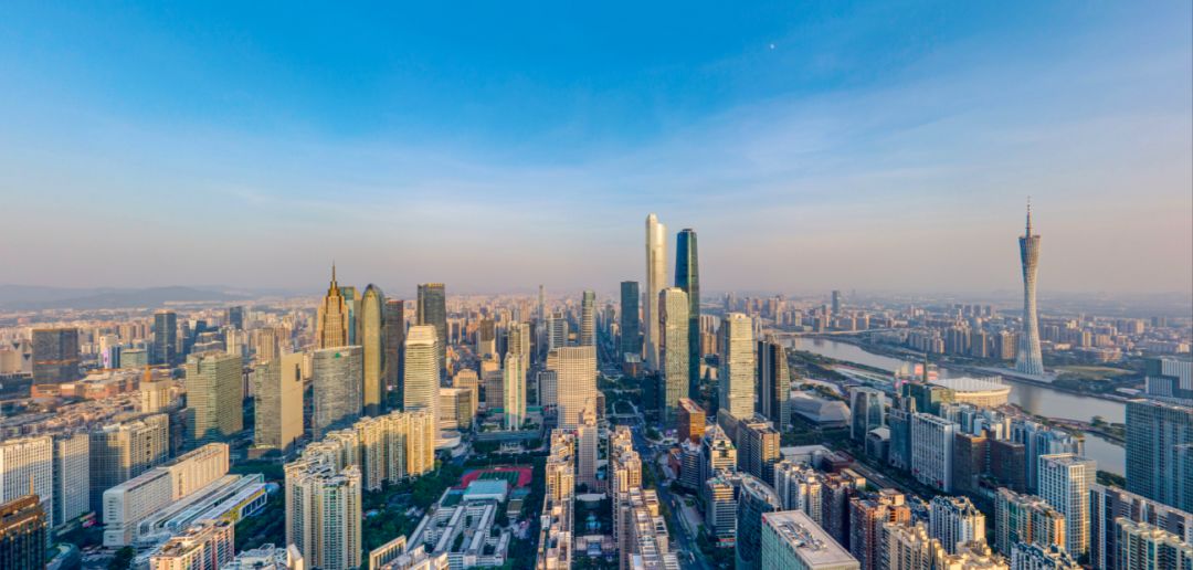 世茂是如何走到今天的,从观望到主动参与