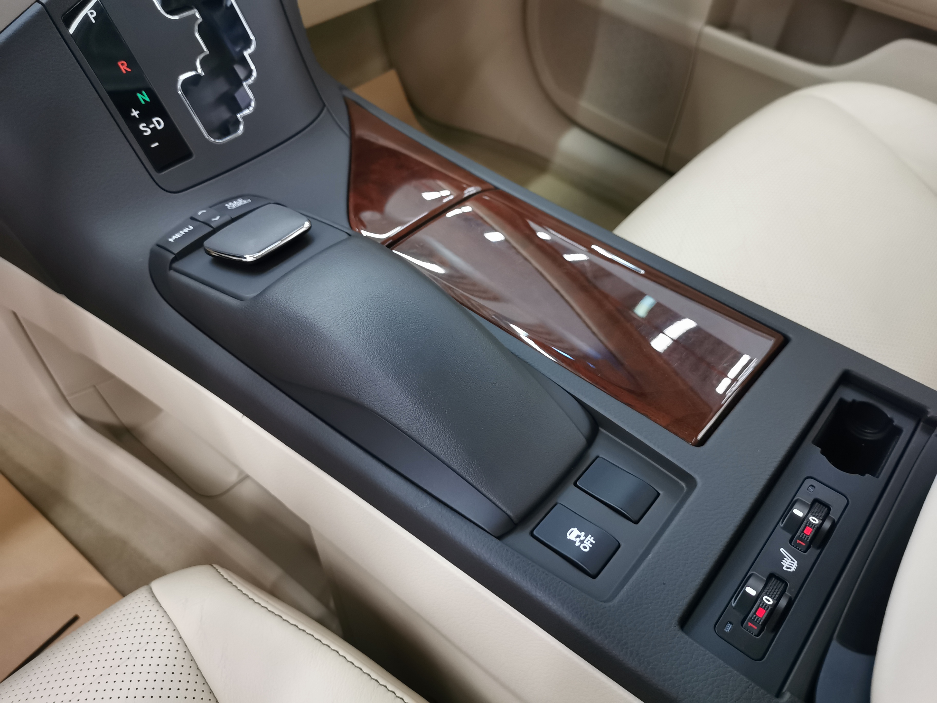 热门汽车推荐平价车型,抵押车热门车型