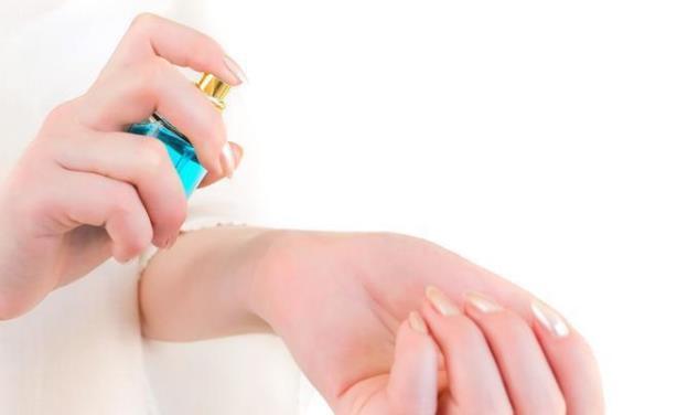 狗狗要攻击你怎么纠正,遇到狗狗攻击怎么办