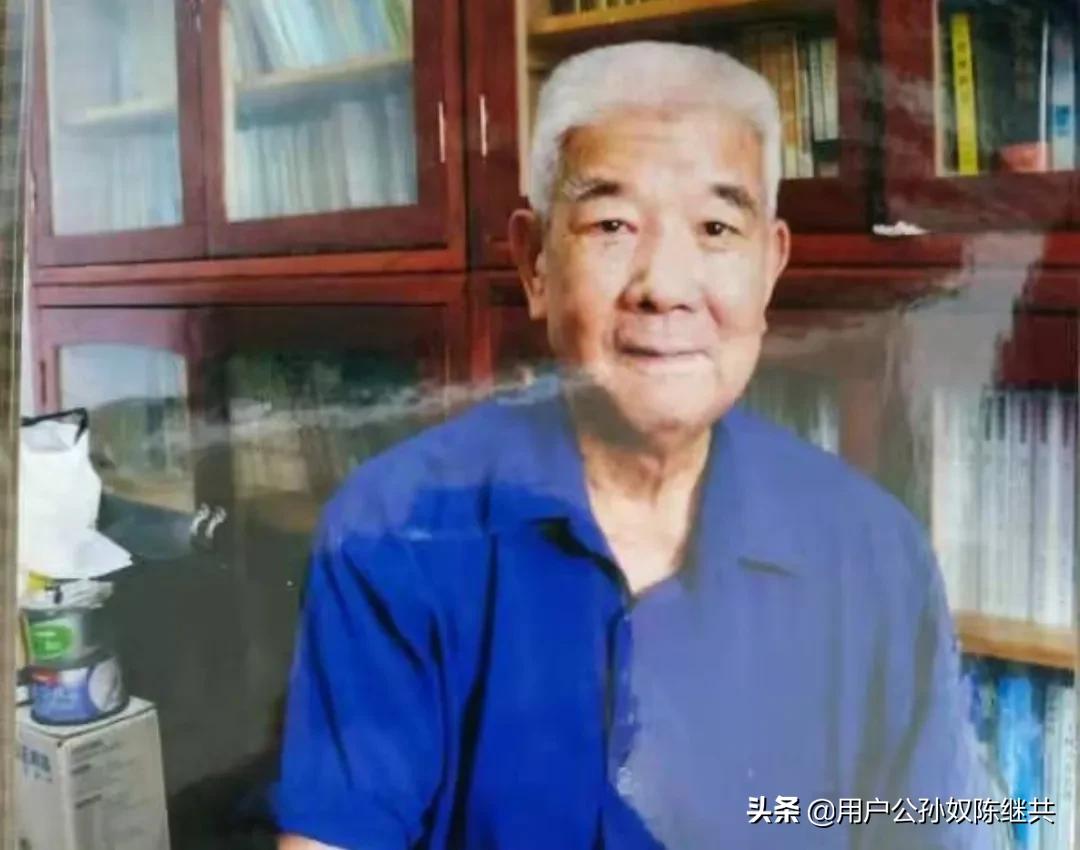 恩师冯水国先生灿烂天堂：文史收藏家琴心剑胆！蜡炬成灰泪始干…