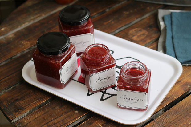 夏天草莓吃不完怎样保存好,草莓吃不完如何制作保存