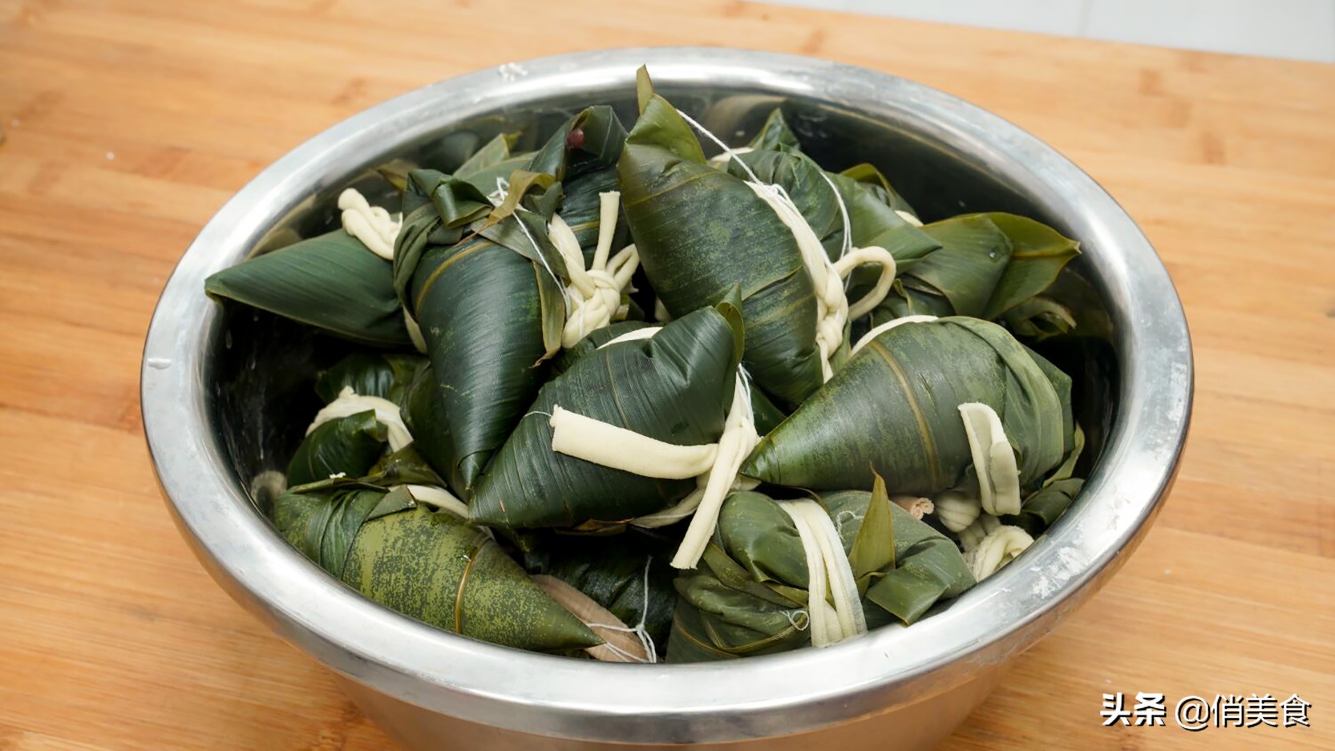 端午节如何包一个精美的粽子,端午节快要到了粽子是怎样包的