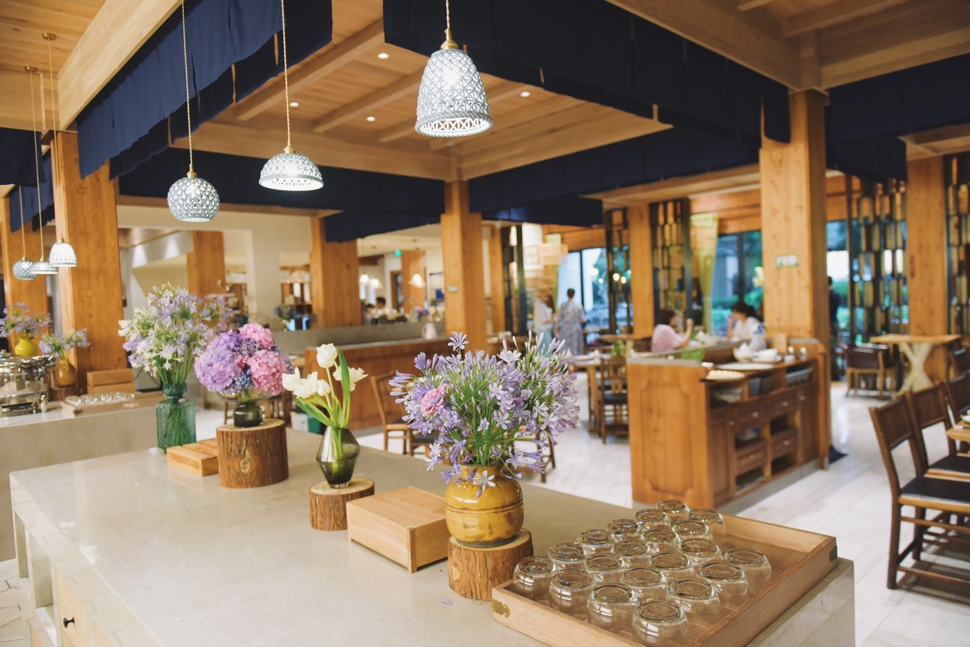 绿色世界花的海洋，在十里芳菲宠爱自己的24小时