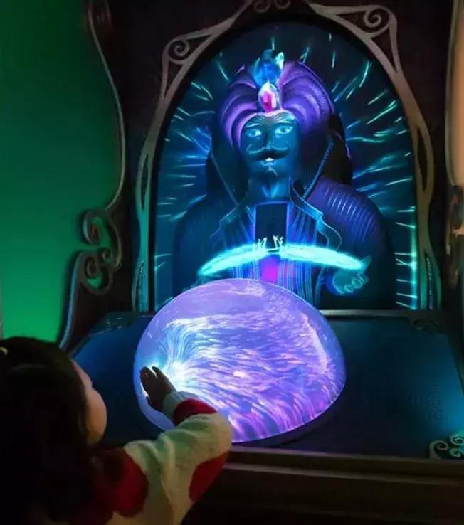 沉浸式乐园强势来袭游客“刷刷刷”不停