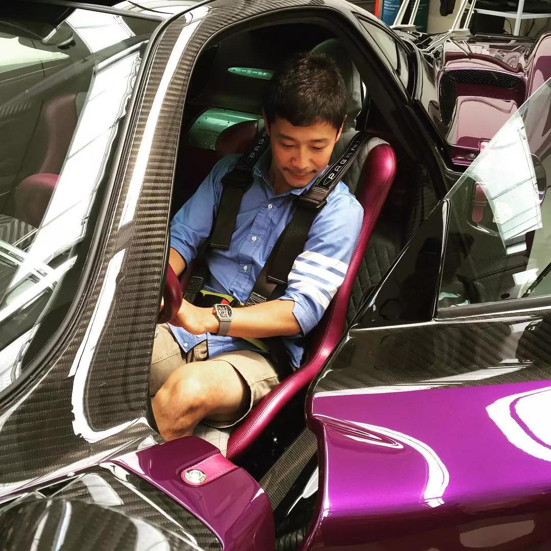 日本身价2220亿的富豪网上征婚，网友表示：“我可以！”