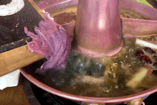 西安城墙下的铜火锅,西安城墙底下的羊肉泡馍