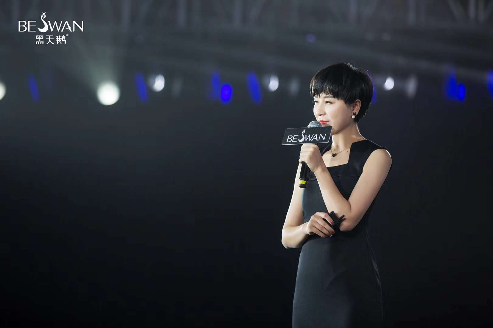 世界最美黑天鹅品牌,全球最美黑天鹅品牌