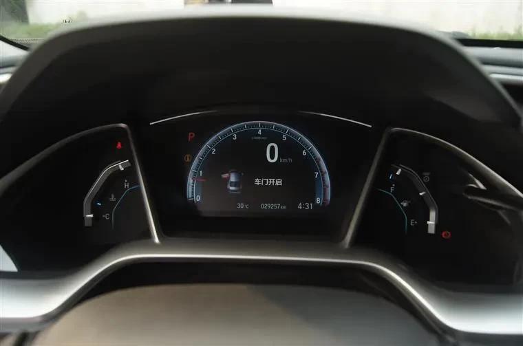 思域2018款二手车价格3万公里,十代思域1.0t3万公里收车价