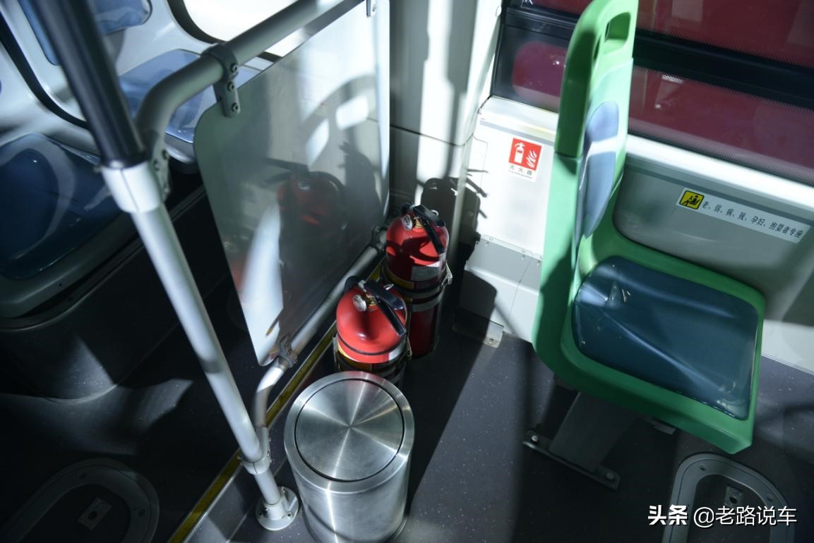 比亚迪k8多少钱一辆,深圳最新款比亚迪k8