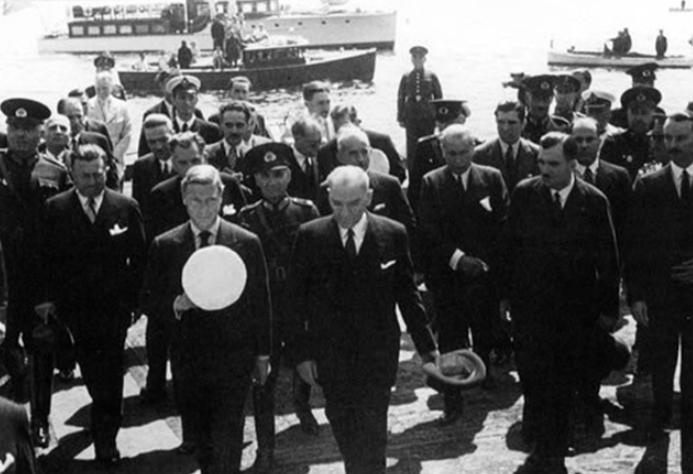 换装达人凯末尔:如何将伊斯兰土耳其打造成西方国家