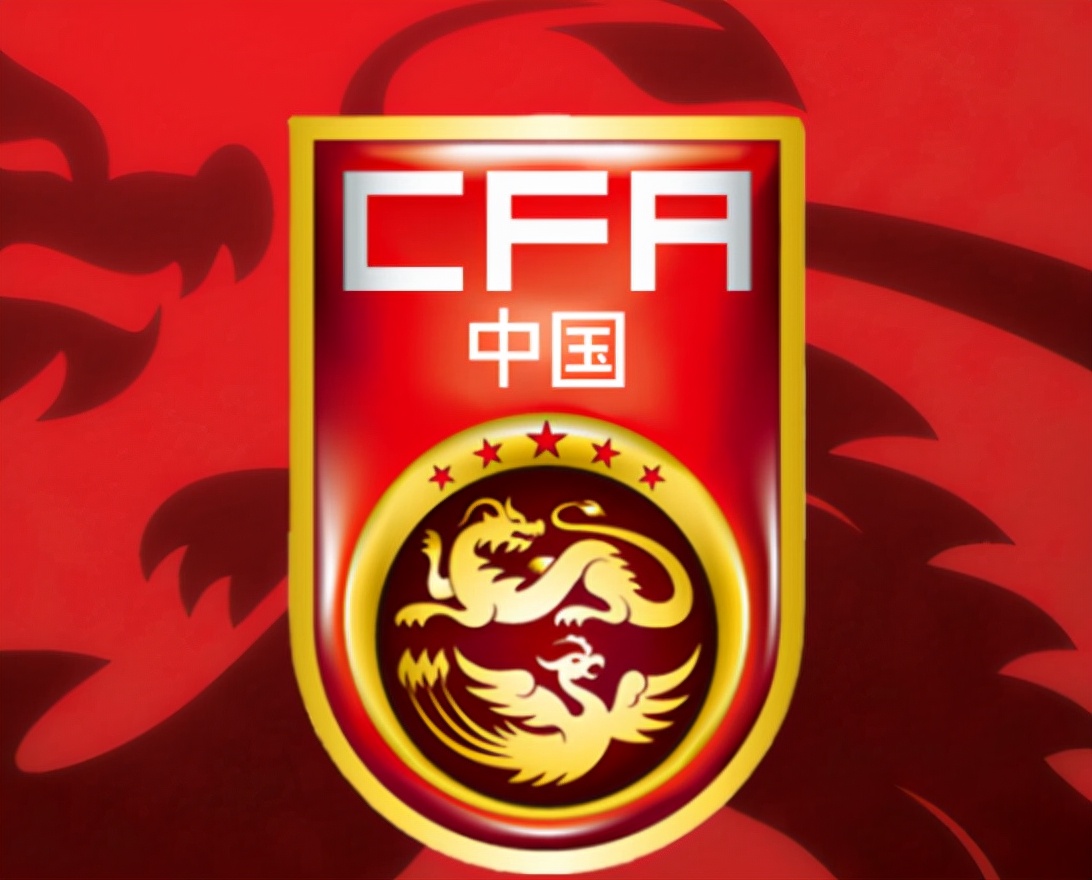 国足球员赛场被骂,令人气愤的国足队员