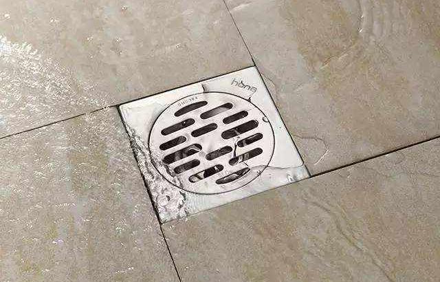 天气炎热,为什么卫生间会奇臭无比?用这几个简单好用的方法试试