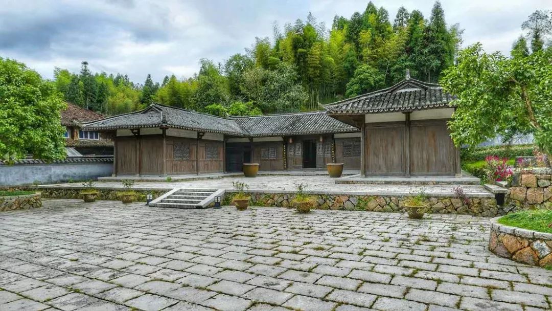 来浙江去哪里看风景,来青田看稻鱼共生