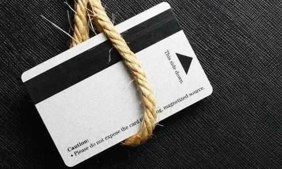 信用卡逾期15天还款之后还能刷吗,信用卡逾期91天后是优先还本金吗