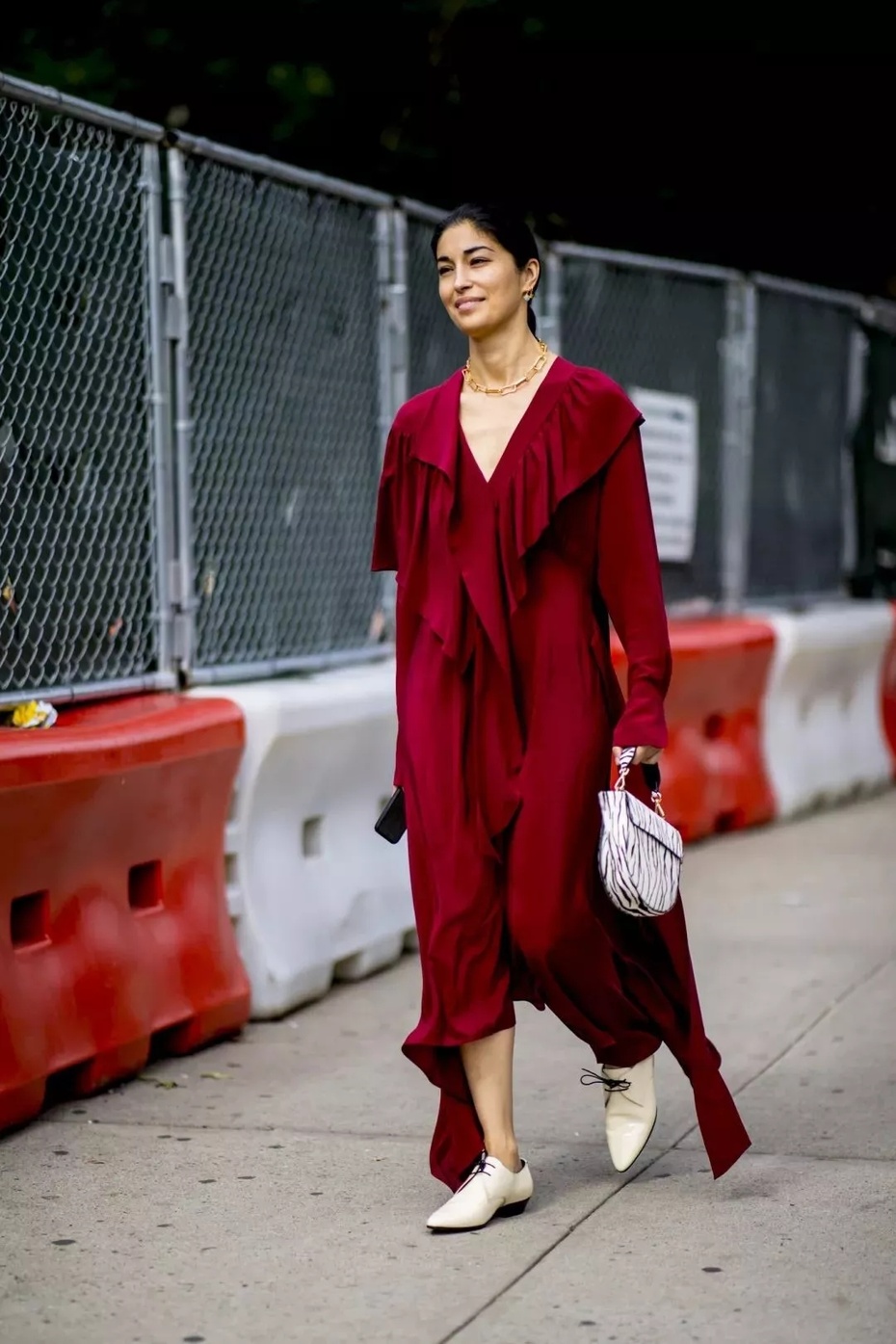 拒绝土气学会穿搭小技巧,红色内搭怎么穿