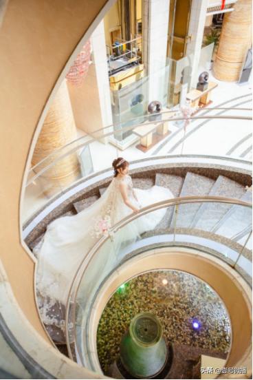 天诚丽筠酒店“浅花.迷夏”主题婚礼沙龙在津举行