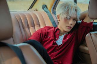 吴世勋受伤妆图片,吴世勋vs蔡徐坤