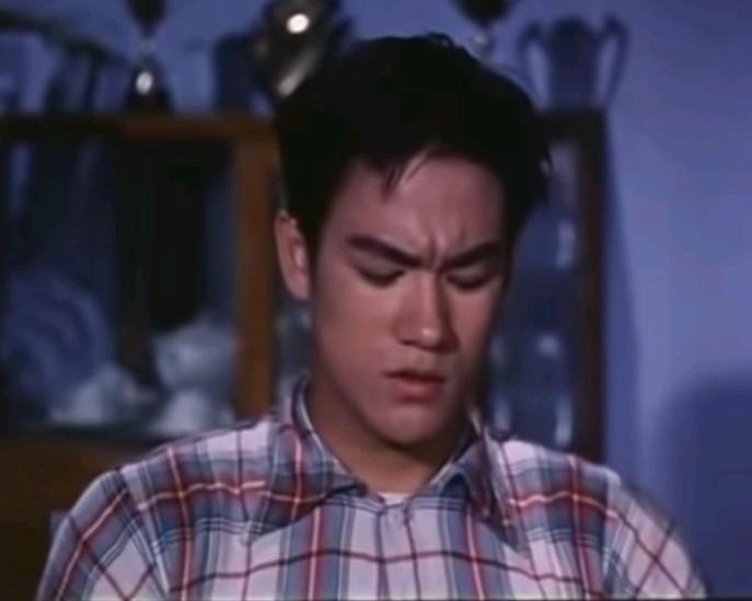 一代宗师李小龙电影国语版全集,李小龙精武门国语版电影视频