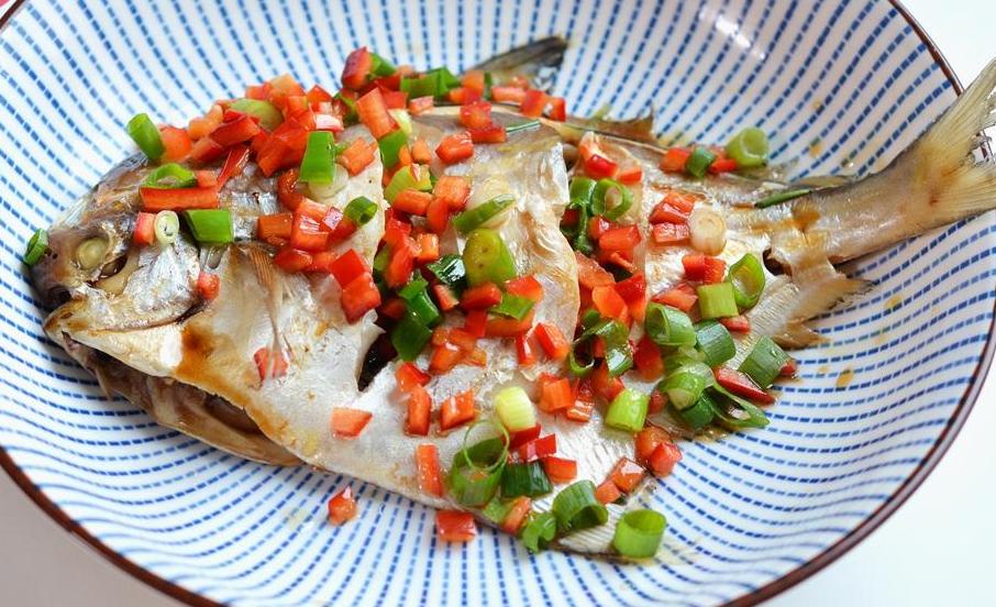 清蒸大鳞平鱼的方法,清蒸冷冻平鱼的做法和步骤