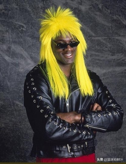 乔丹三次复出彻底封神,乔丹两次复出