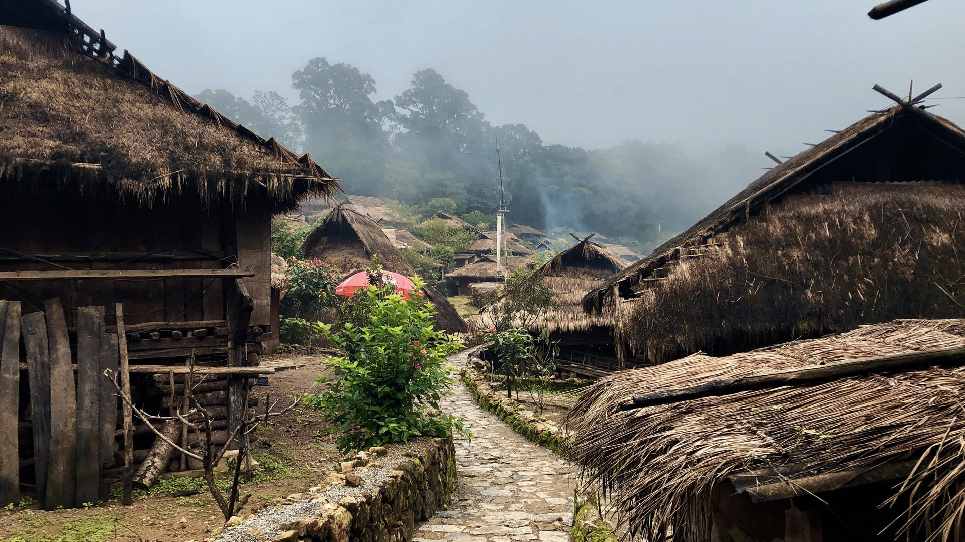 云南沧源佤族自治县原始部落,云南沧源县古村寨