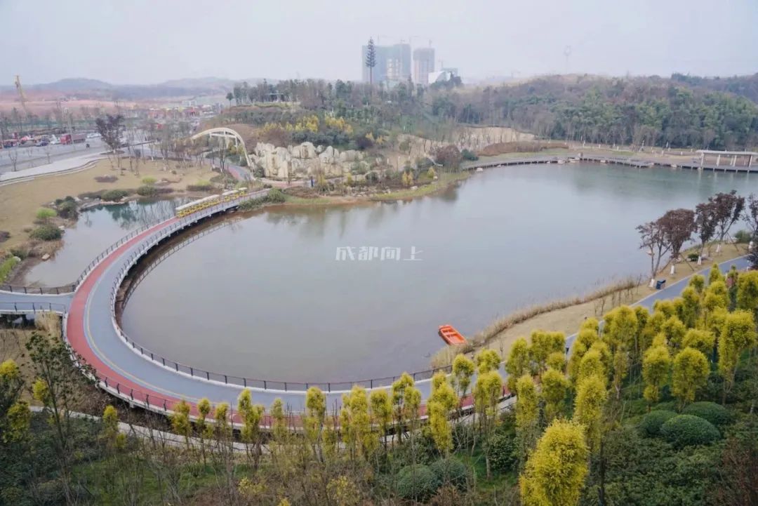 东南西北修公园大PK：城东，成华更凶还是龙泉更猛？