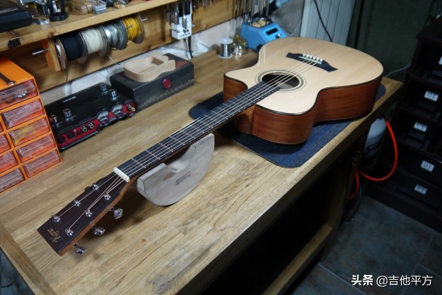 [AG杂志]九河吉他讲堂：维修技术总监赵洪波|木吉他的基本调整