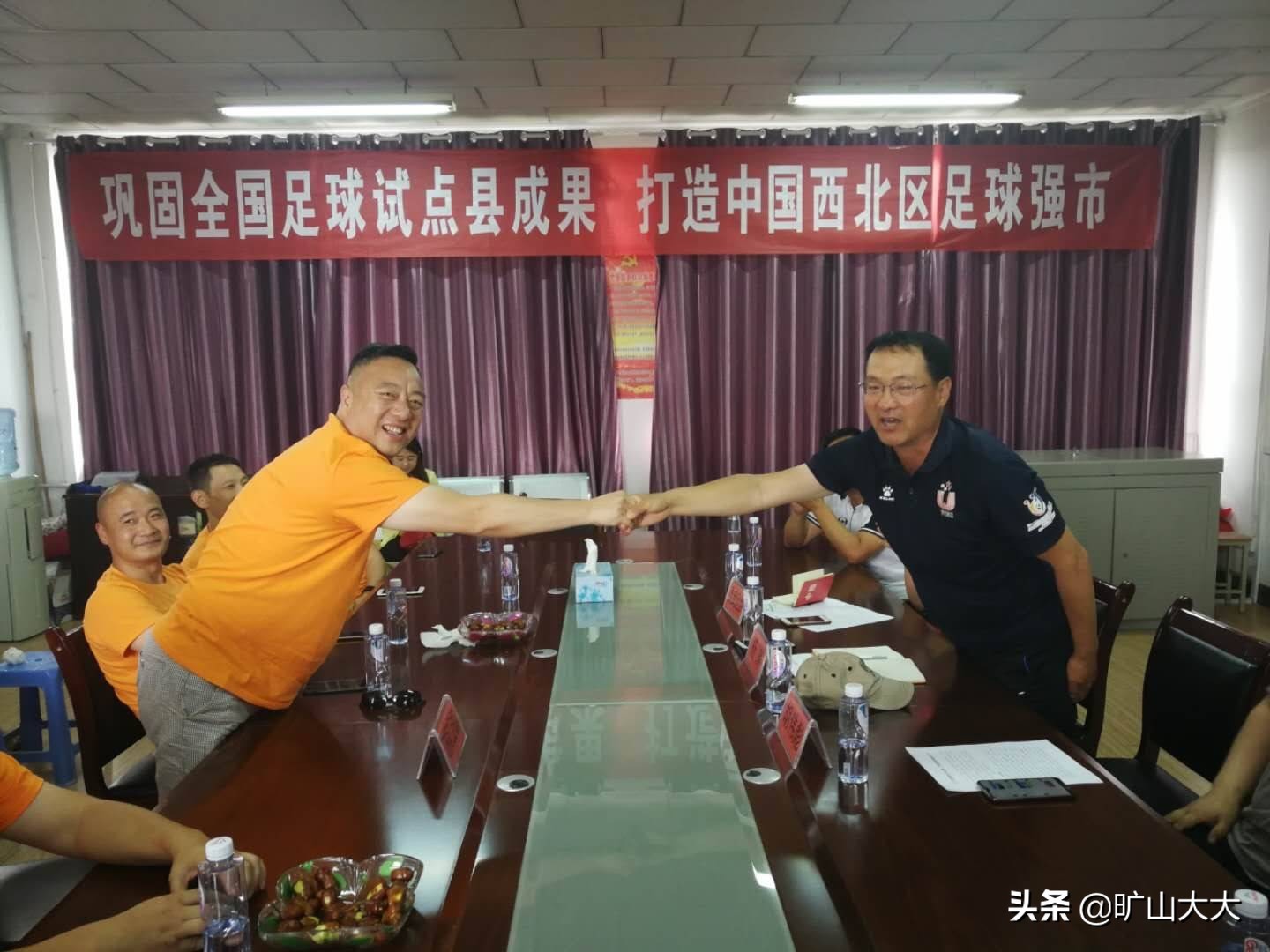 “喜欢你就来”-盛泽球迷协会赴灵武市交流足球文化