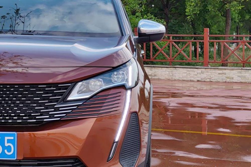 标致5008绕桩评测视频,2023标致5008绕桩测试