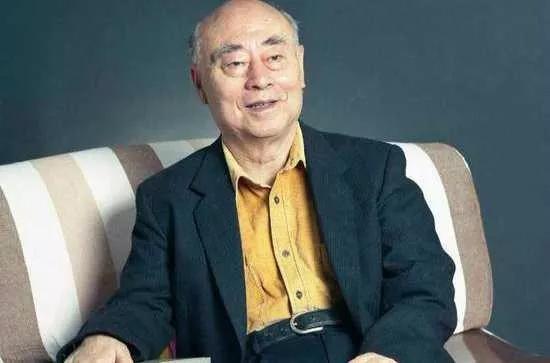 我们学会了告别却低估了思念,成长的第一步就是要学会告别